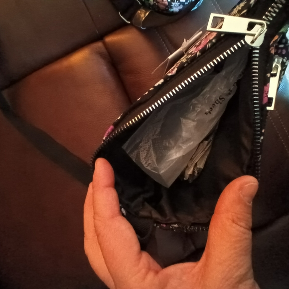 Vegan Flowered Purse NWT - Picture 3 of 4